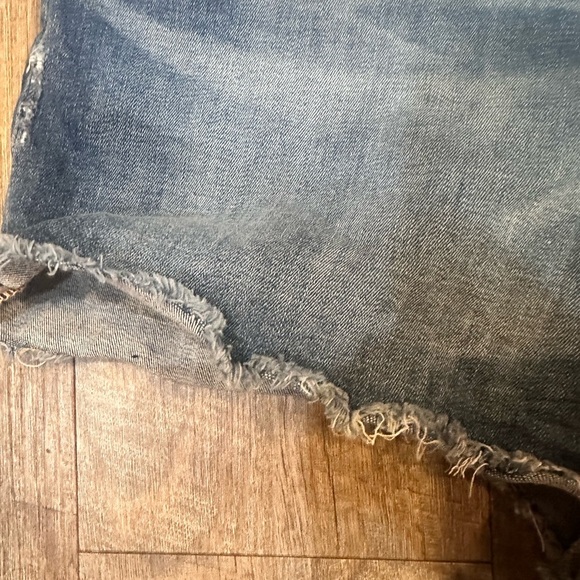 American Eagle Outfitters Women's Distressed Blue Jean Shorts button fly - Picture 3 of 8